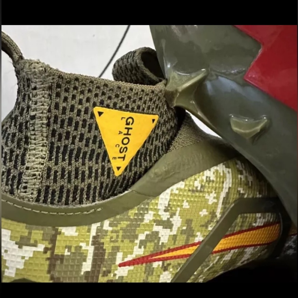 Nike Alpha Menace Elite 3 x Travis Kelce Football Cleats  FN0113 200 New - Picture 7 of 7